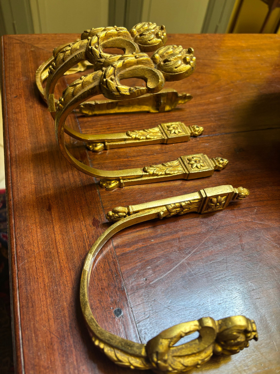 Suite Of Four Late 19th Century Gilt Bronze Embrasure Holders