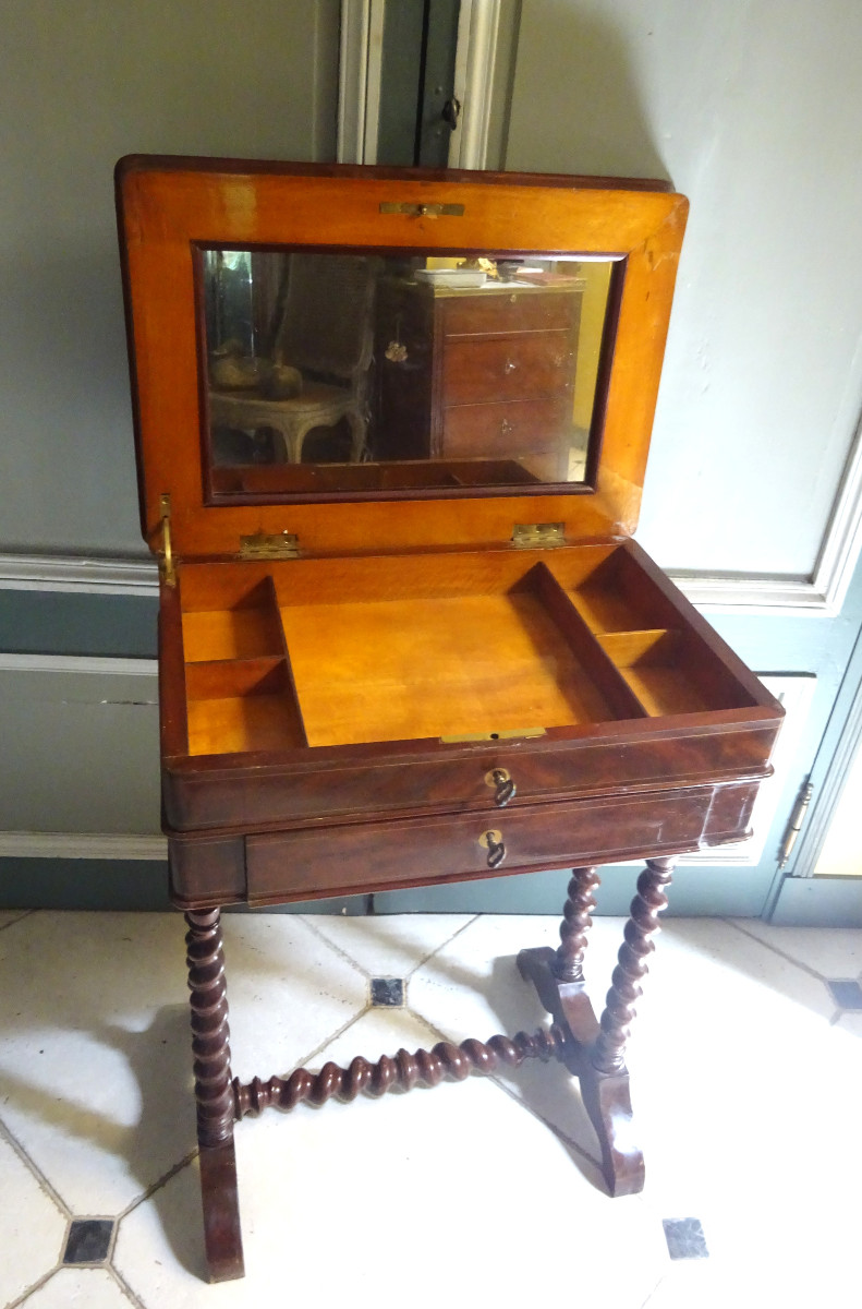 Small Louis Philippe Period Mahogany Work Table-photo-2
