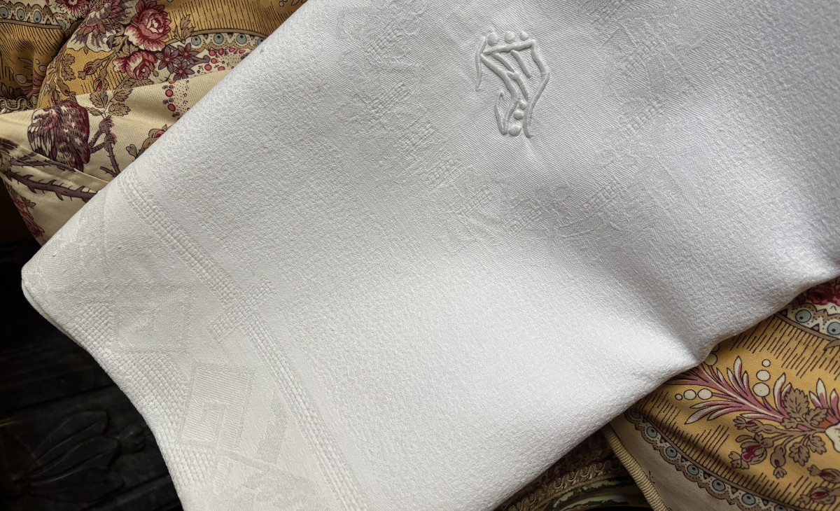 Rectangular Tablecloth And Napkins With Art-deco Motif-photo-2