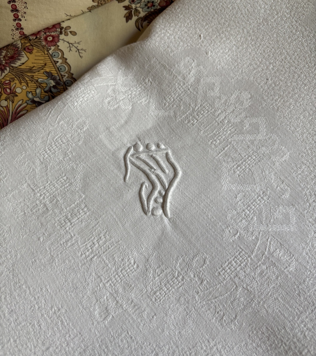 Rectangular Tablecloth And Napkins With Art-deco Motif-photo-2