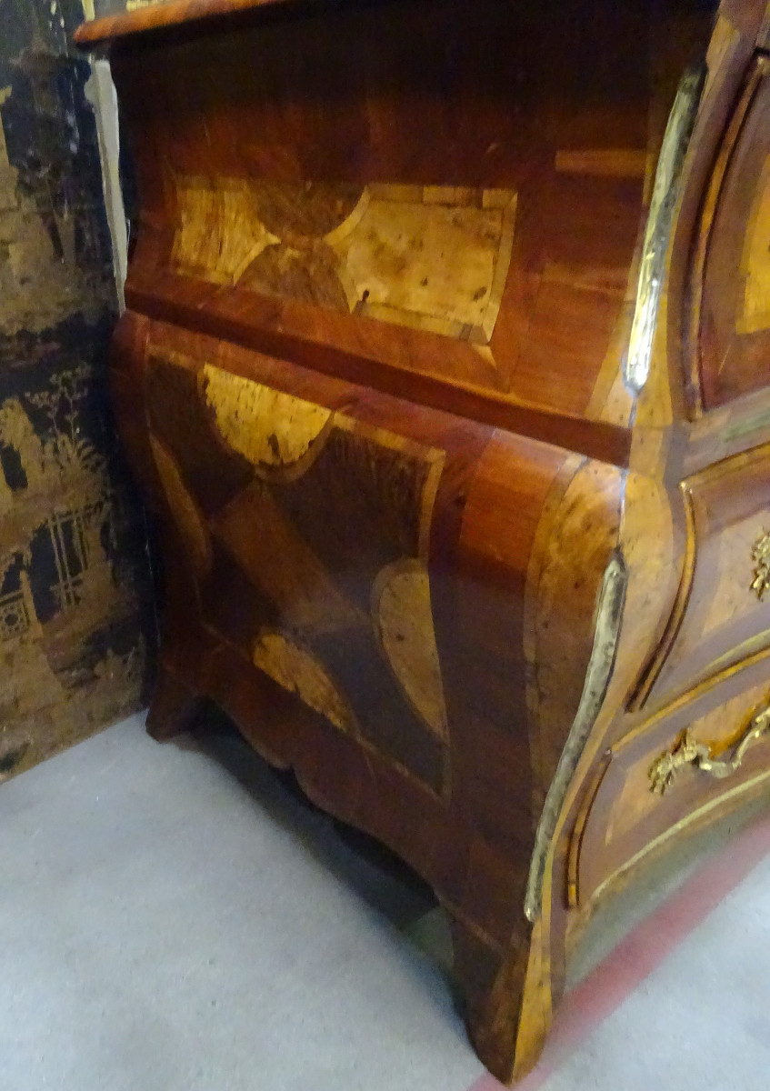 Commode tombeau d'époque Régence en marqueterie-photo-3