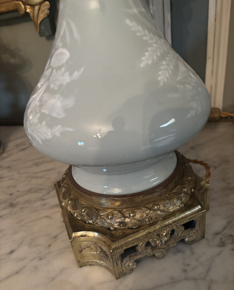 Large Napoleon III Celadon Green Porcelain Lamp-photo-3