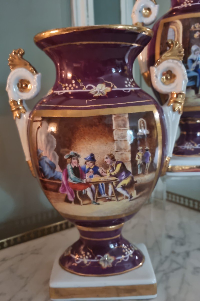 Paire De Vases De Style Restauration En Porcelaine Décorée-photo-2