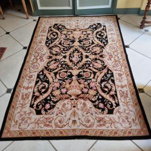 Tapis au petit point de style Napoléon III