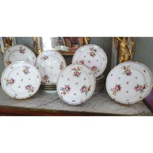 Set Of Paris Porcelain Plates, Mid-19th Century