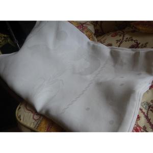 Grande nappe blanche en damassé début XXème