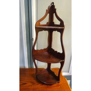 Petite étagère d'angle ou encoignure à suspendre d'époque XVIIIème en acajou