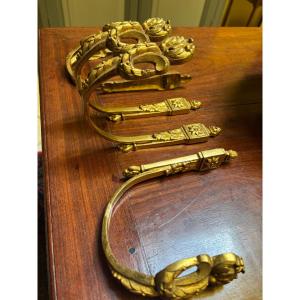 Suite Of Four Late 19th Century Gilt Bronze Embrasure Holders