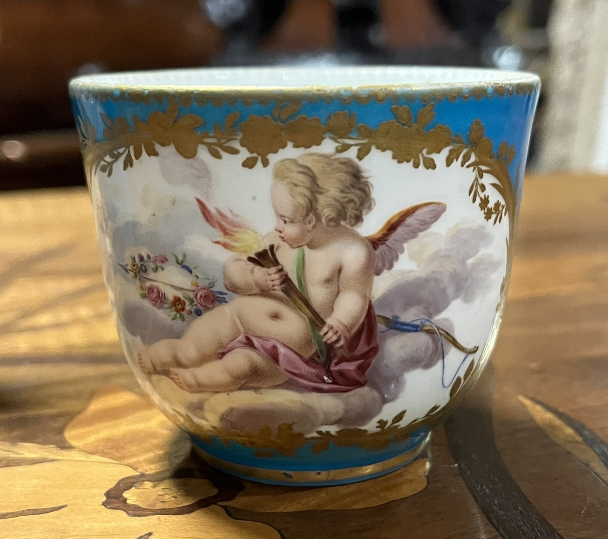 18th-century Sèvres Porcelain Cup And Saucer-photo-3