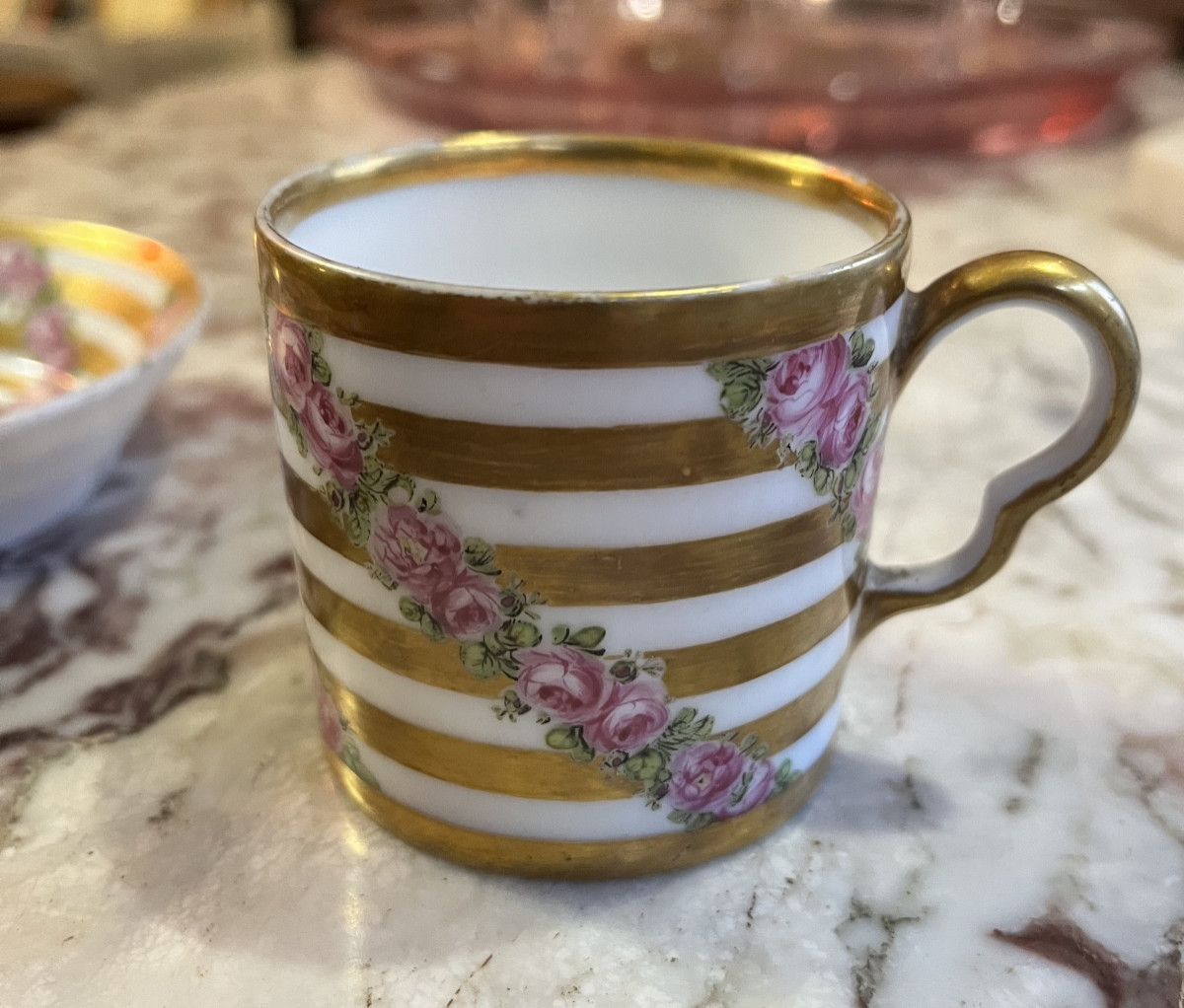 Tasse litron en porcelaine de Paris fin 18eme siècle -photo-1