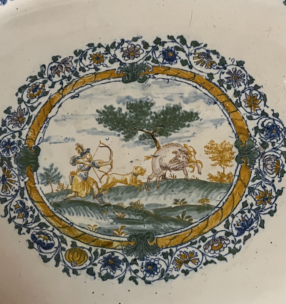 Grand plat en faïence de Moustiers 18eme Olerys-photo-2