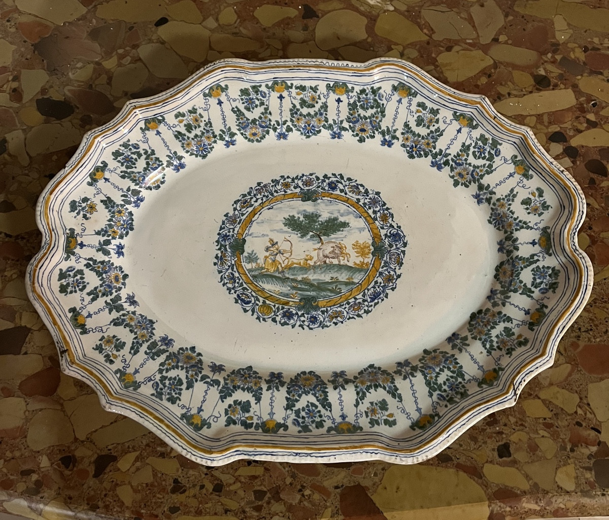Grand plat en faïence de Moustiers 18eme Olerys-photo-3