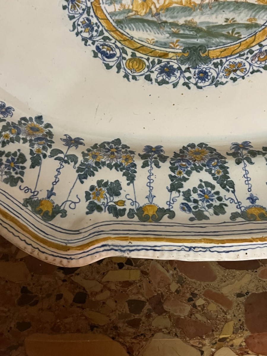 Grand plat en faïence de Moustiers 18eme Olerys-photo-1