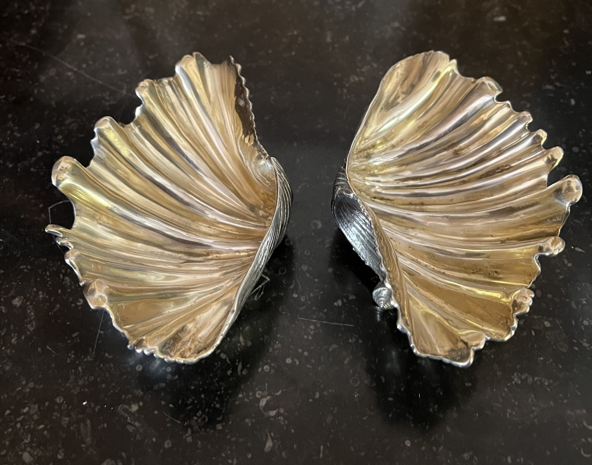 Paire de salières en argent massif