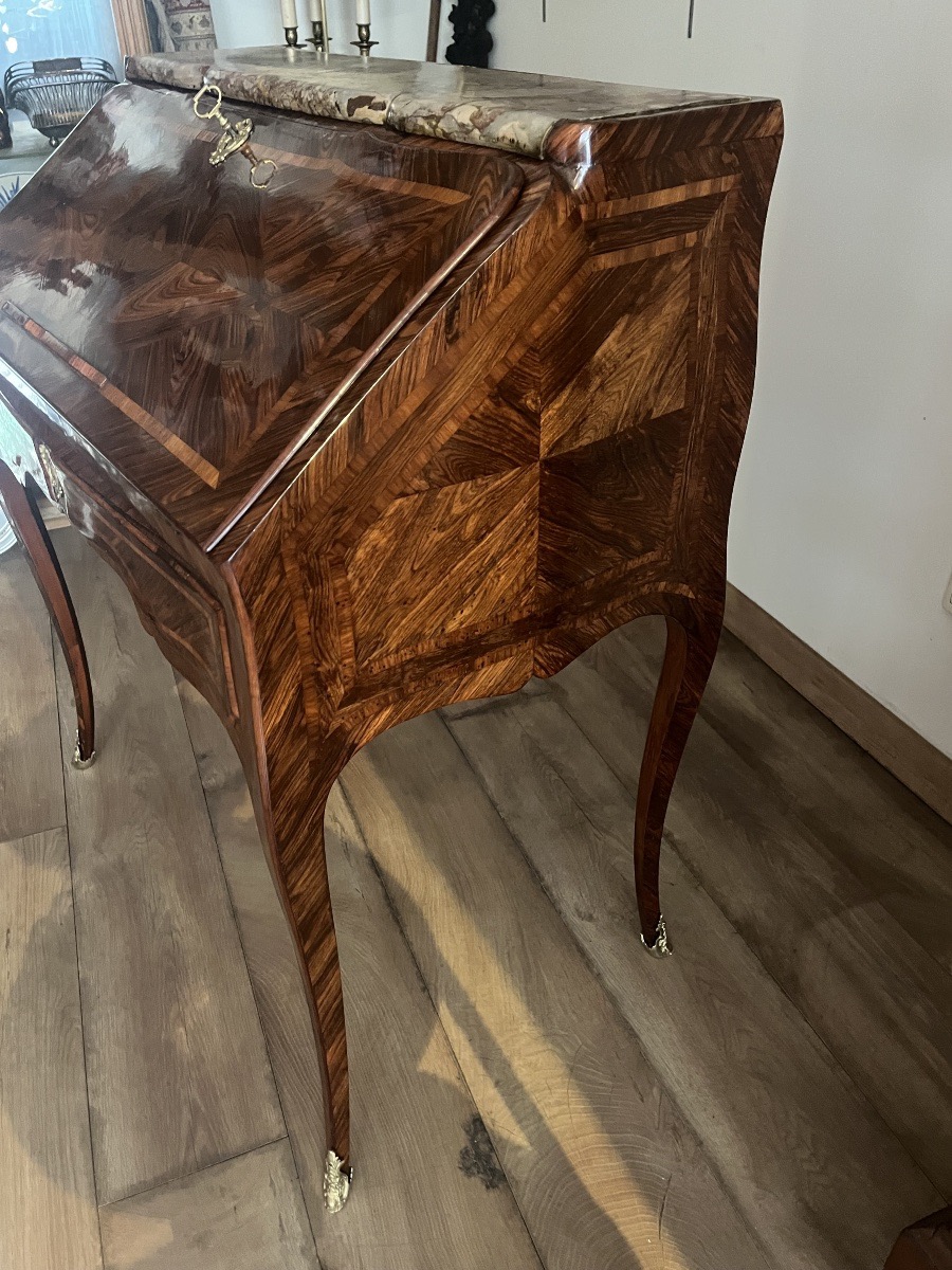Louis XV-era Slanted Wooden Desk Made Of Violet Wood-photo-2