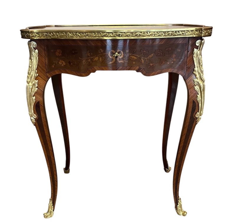 Travailleuse style louis XV 