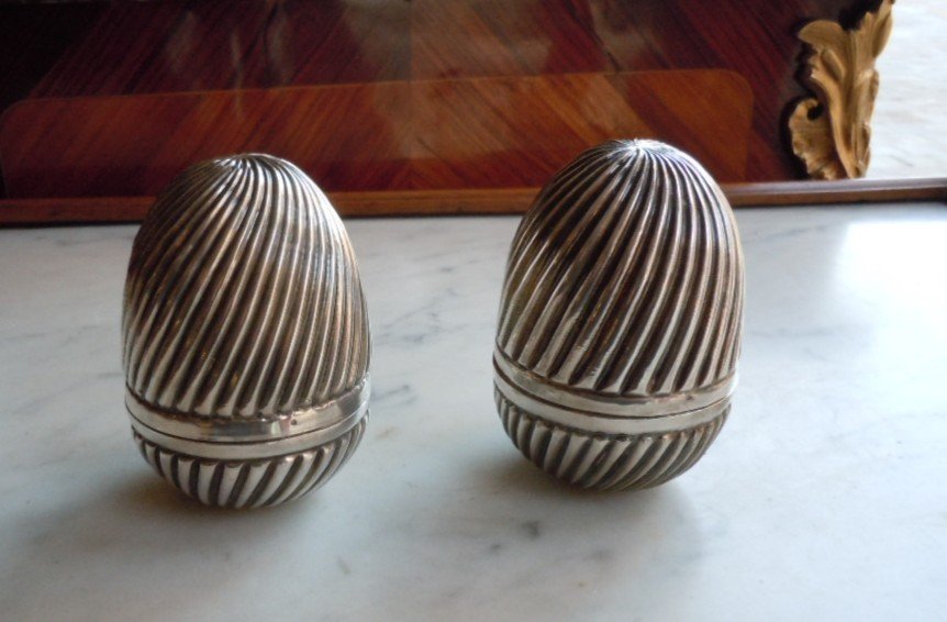 Pair Of Eggs In Sterling Silver