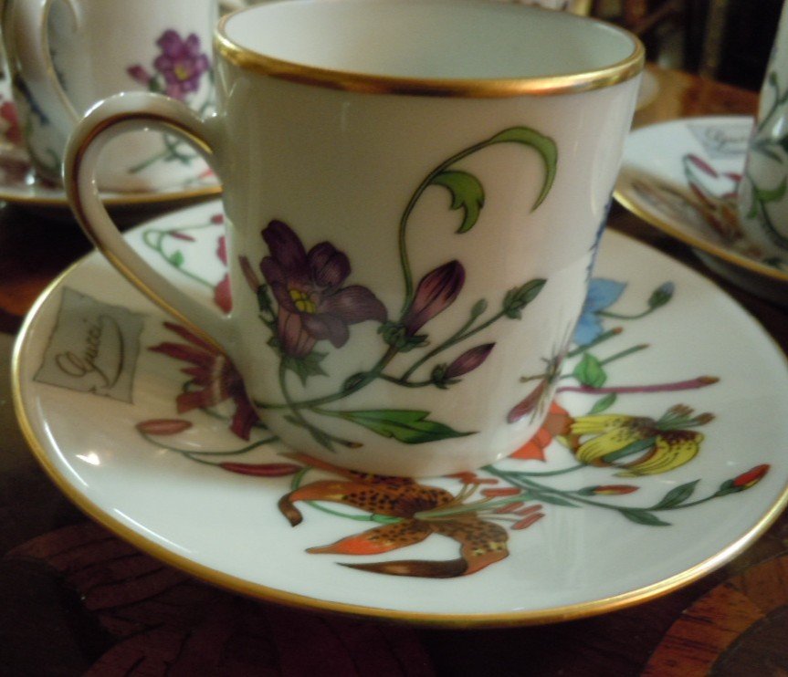 Gucci Six Flora Porcelain Cups And Saucers-photo-1