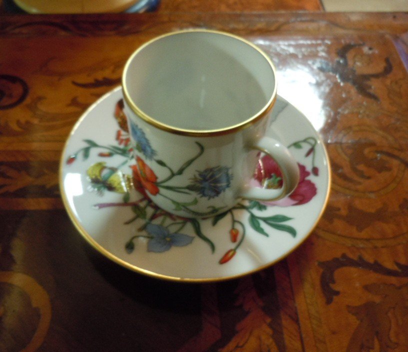 Gucci Six Flora Porcelain Cups And Saucers-photo-4