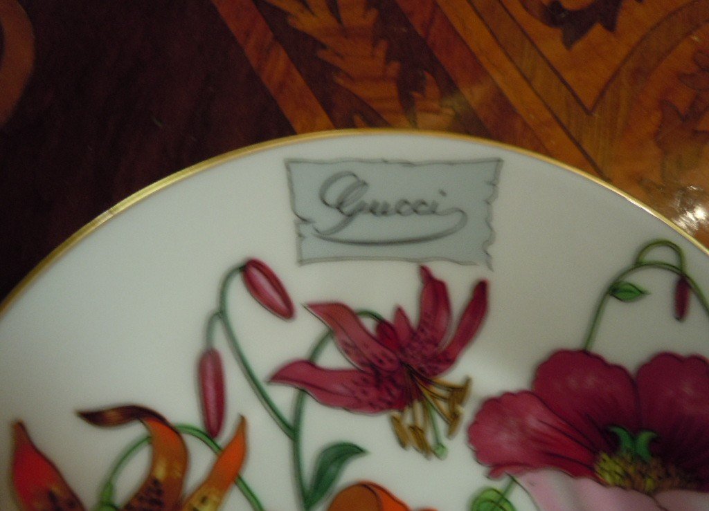 Gucci Six Flora Porcelain Cups And Saucers-photo-6