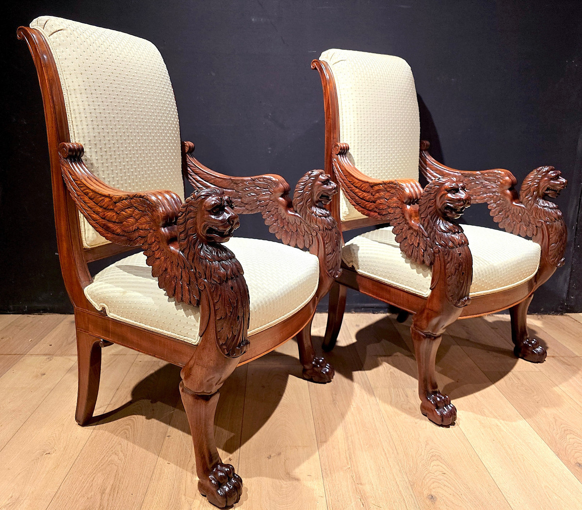 Paire De Fauteuils d'Apparat En Acajou, Décor De Lions Griffons, XIXe. (104cm X 66cm)-photo-2