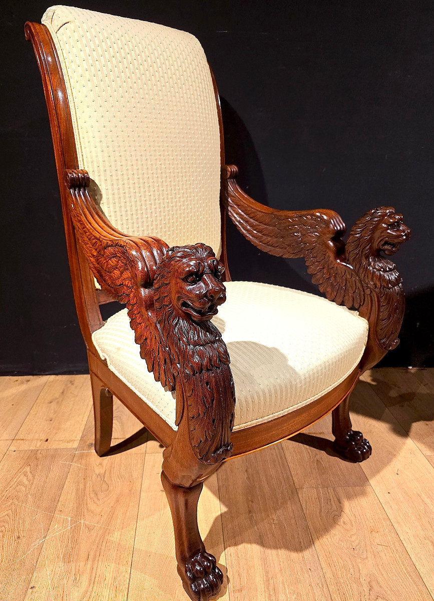 Paire De Fauteuils d'Apparat En Acajou, Décor De Lions Griffons, XIXe. (104cm X 66cm)-photo-5