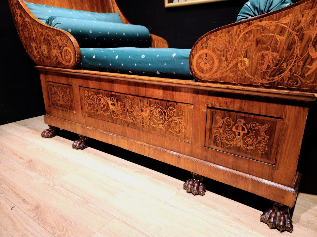 Rare Walnut And Marquetry Bed With Its Drawers, 19th Century Italy (250cm X 148cm X 118cm)-photo-3