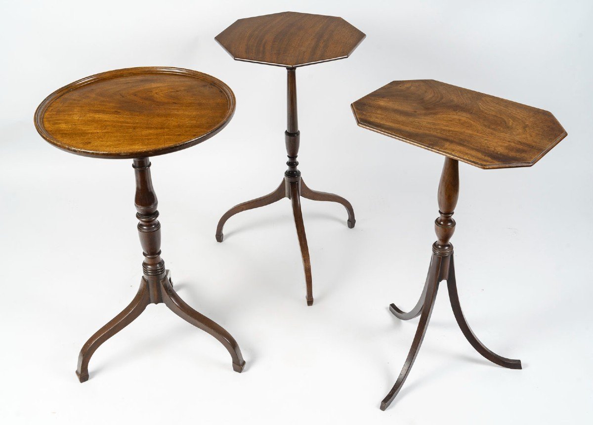 Blond Mahogany Pedestal Tables. Late 18th