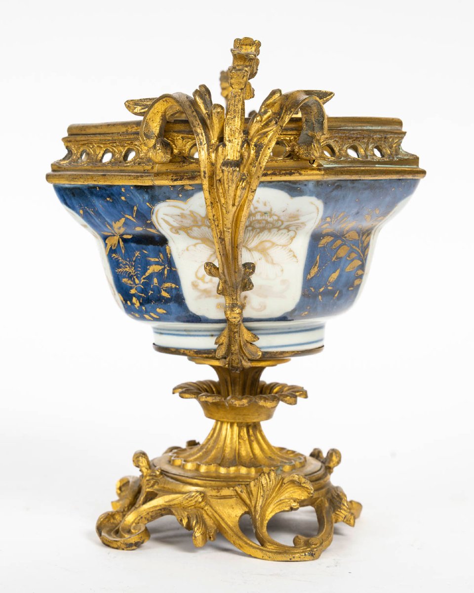  18th Century Chinese Porcelain Cup, Gilt Bronze Mount.-photo-2