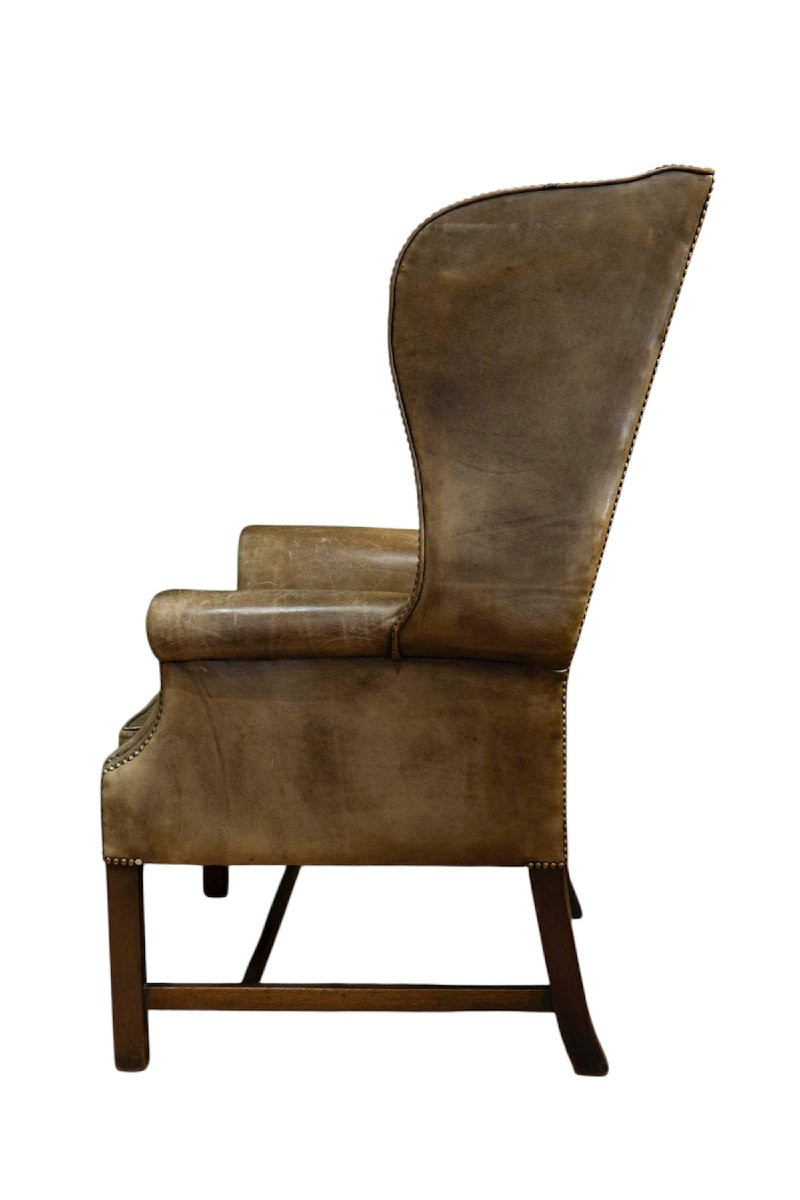  English Armchair Called "wing Chair" In Green Leather. Circa 1920-photo-4