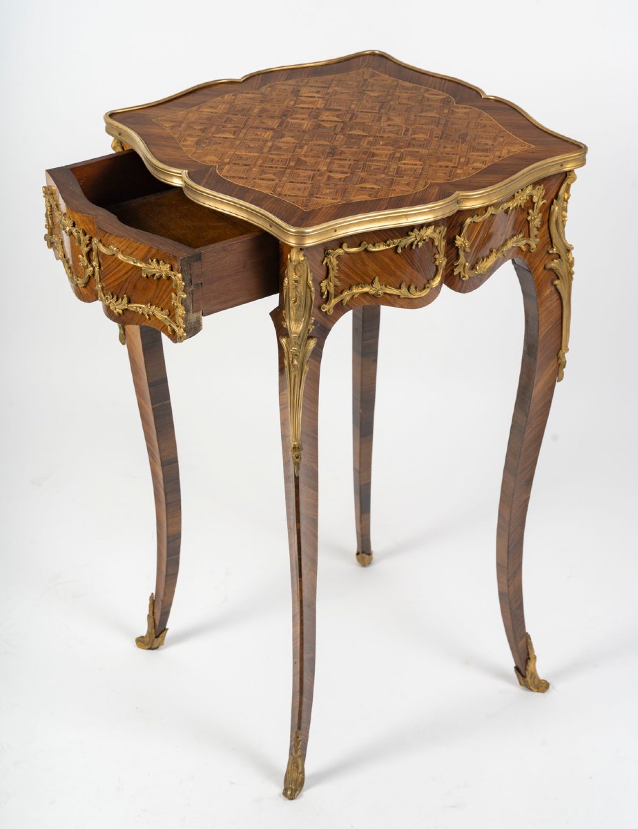 Table volante de style Louis XV, XIXème siècle-photo-1