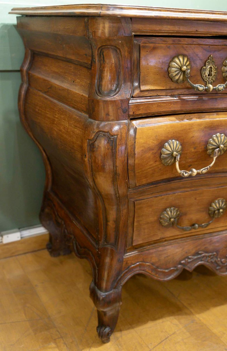 Commode tombeau en noyer, XVIIIème siècle-photo-1