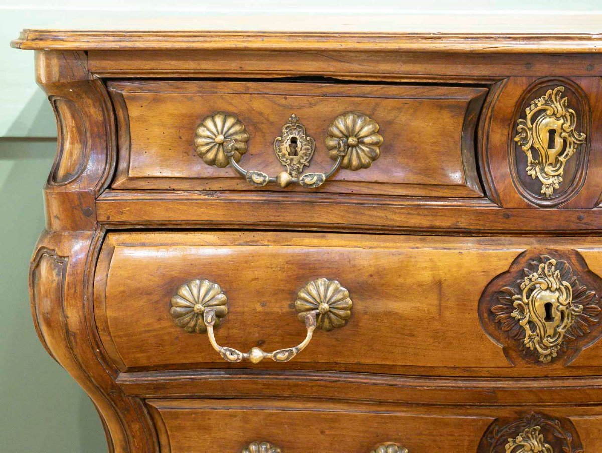 Commode tombeau en noyer, XVIIIème siècle-photo-2