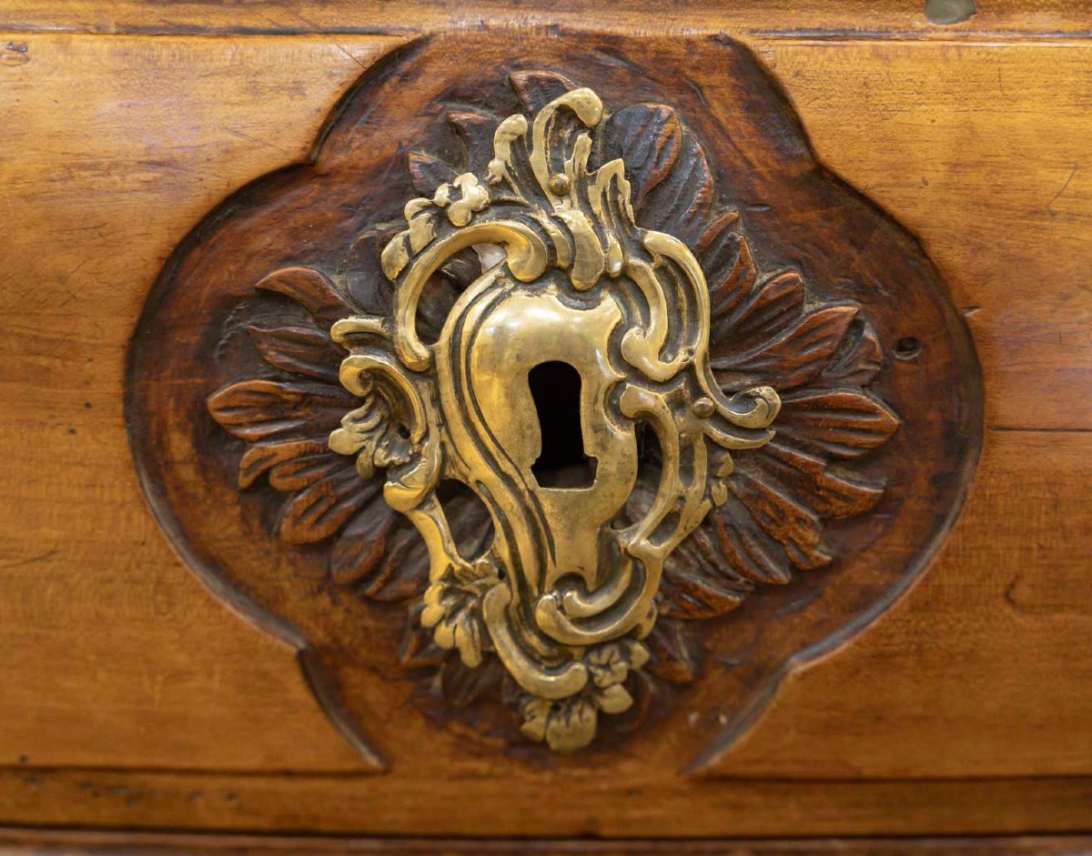 Commode tombeau en noyer, XVIIIème siècle-photo-4