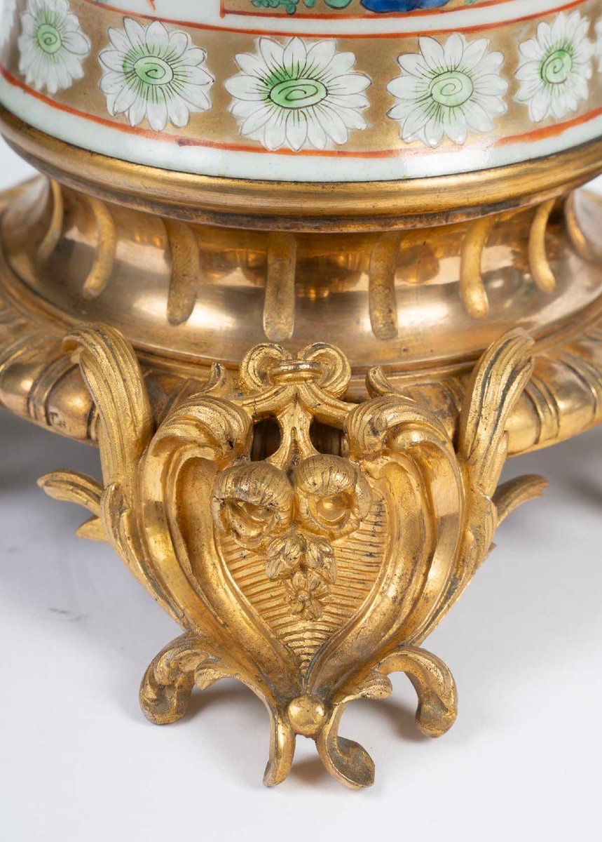 Grande paire de vases en porcelaine de Canton, XIXème siècle -photo-1