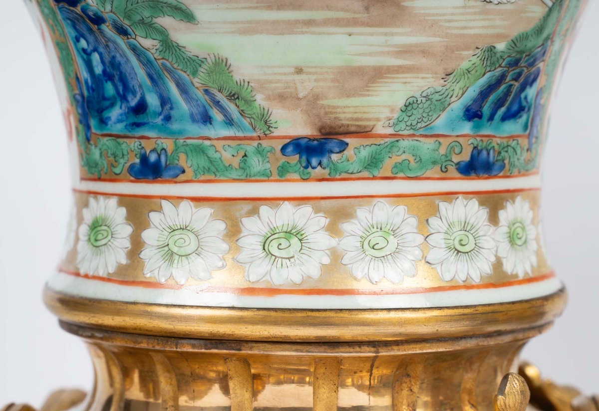 Grande paire de vases en porcelaine de Canton, XIXème siècle -photo-6