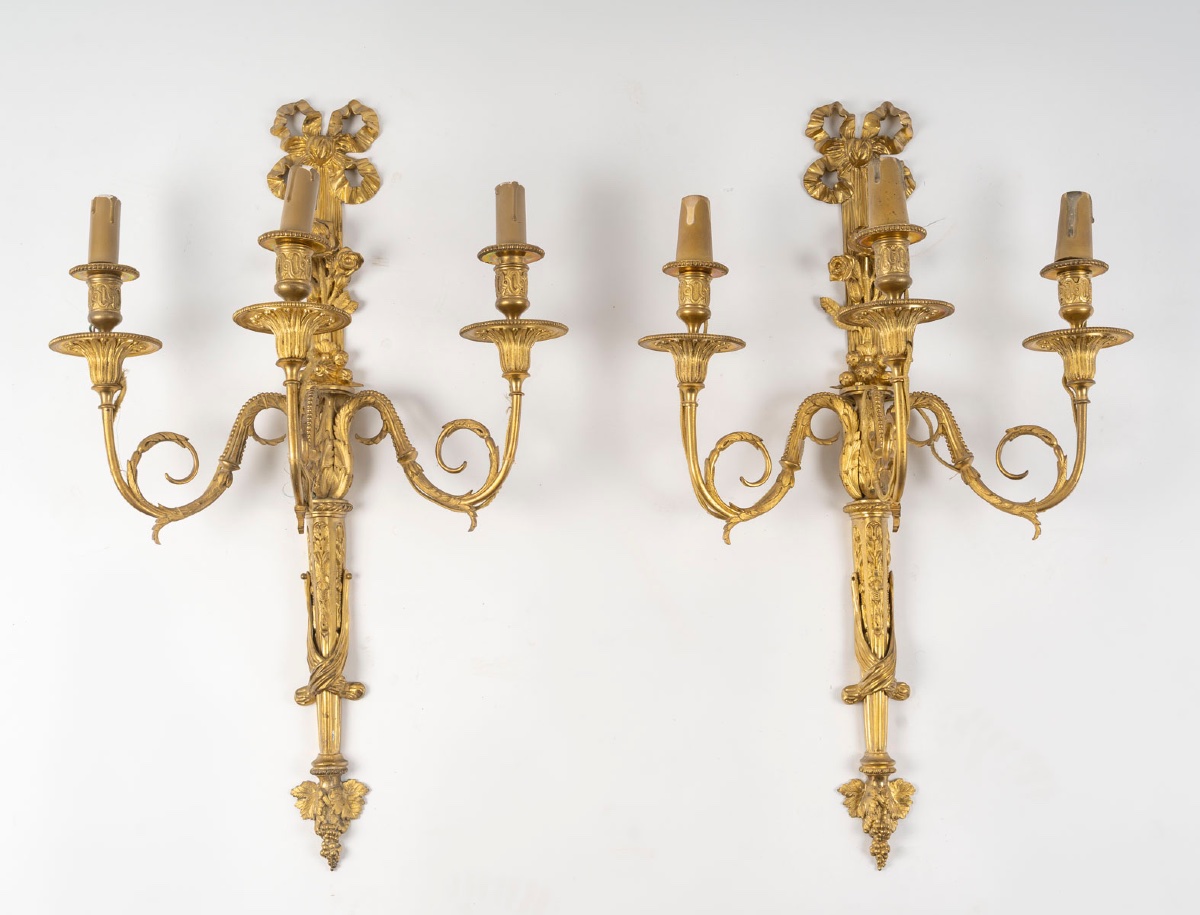 Paire d’appliques Louis XVI en bronze doré.  XIXème siècle -photo-2