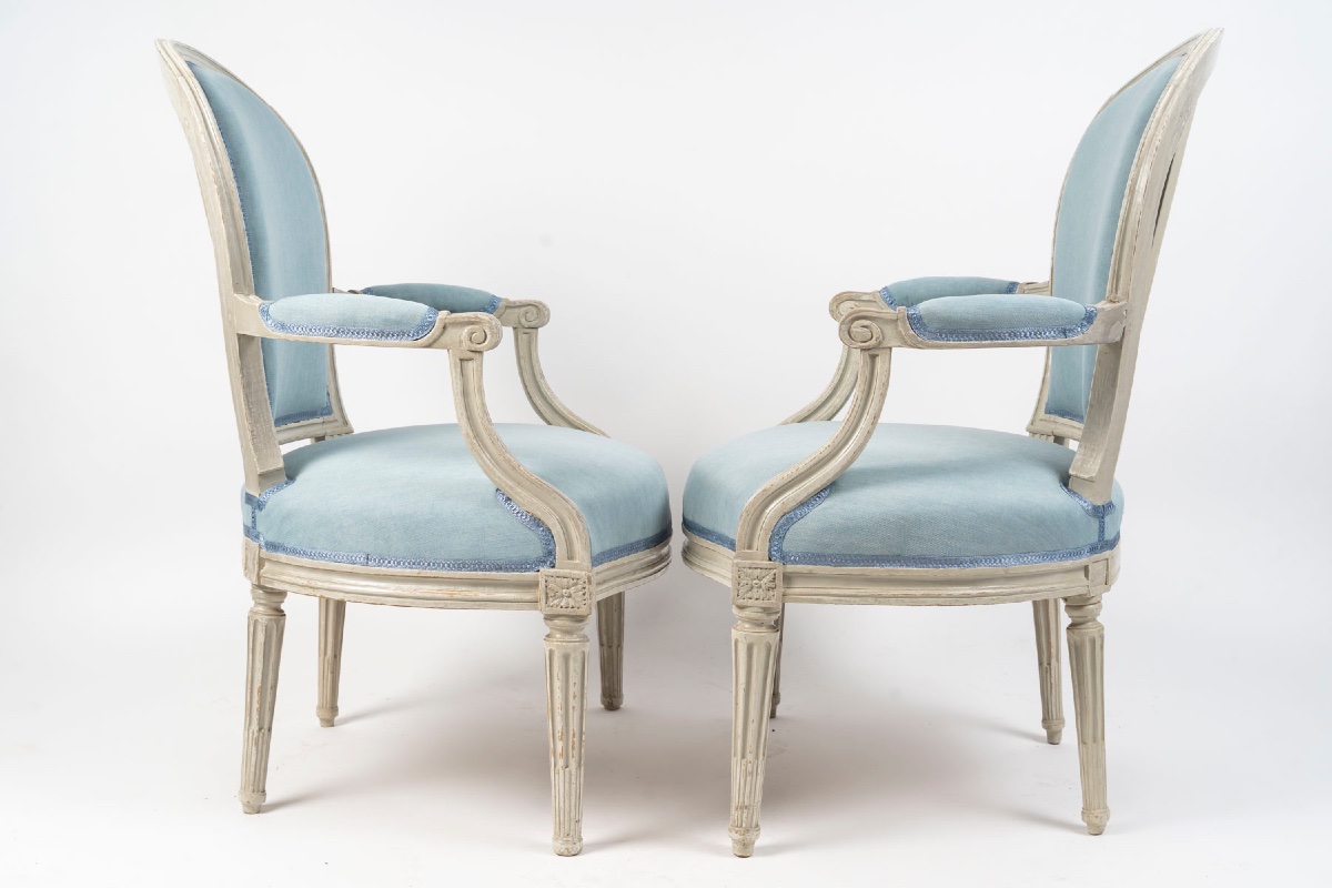 Paire de fauteuils d’époque Louis XVI, estampillés P Bernard 1766-photo-1