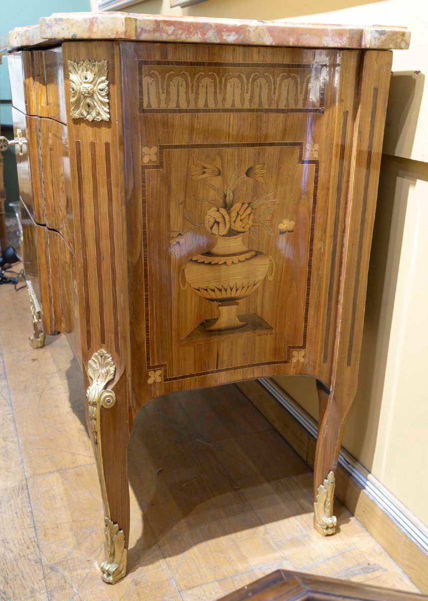 18th-century Transition-style Chest Of Drawers With Marquetry-photo-6