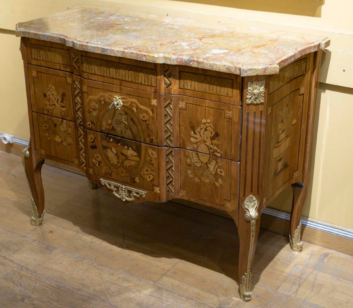18th-century Transition-style Chest Of Drawers With Marquetry-photo-8
