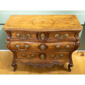 Commode provençale du XVIIIème siècle 