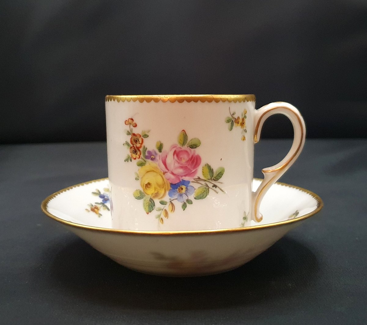 1-litre Cup, Manufacture De Sèvres, 18th Century, Floral Design, Porcelain, 1770 