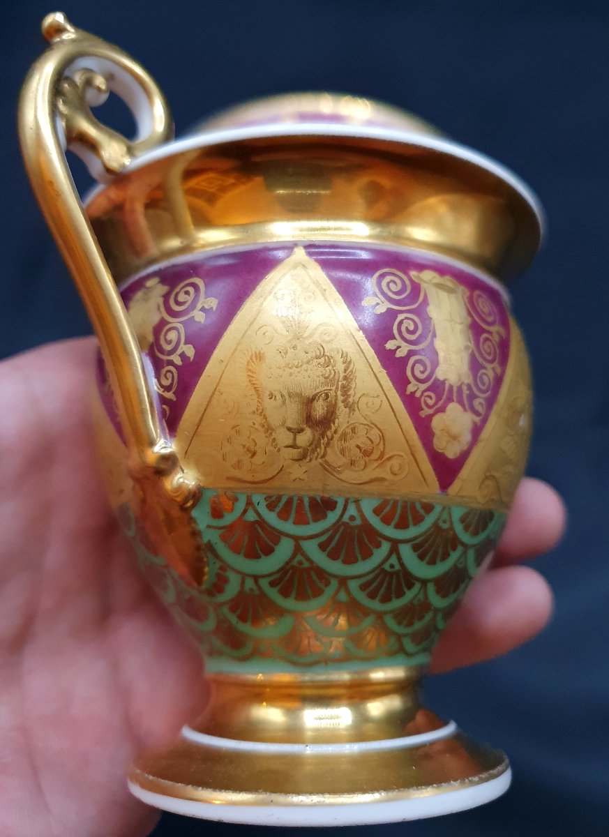 Tasse à café ovoïde en porcelaine d'époque Empire collection Sophie Gail Manufacture Schoelcher-photo-2