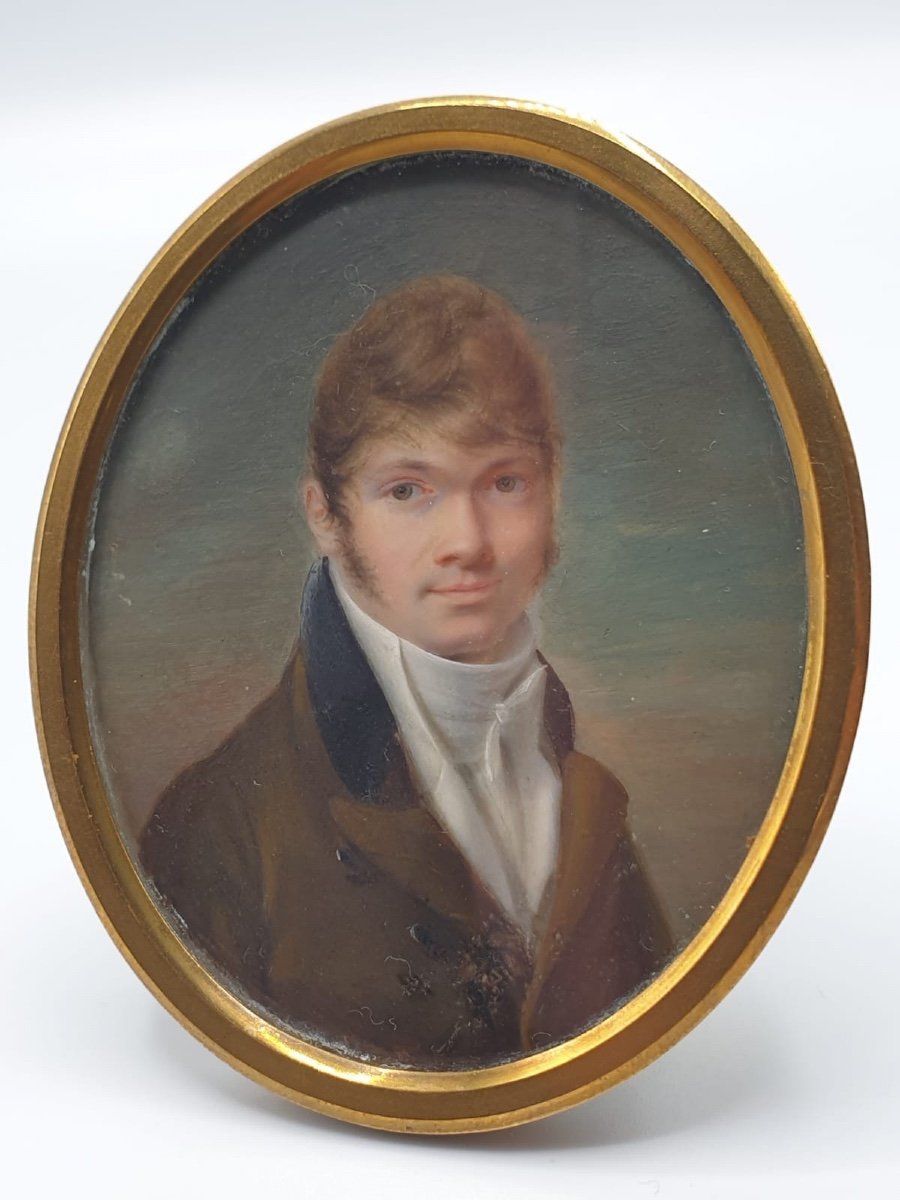 Beau Portrait D’un Jeune Homme Miniature Vers 1830 