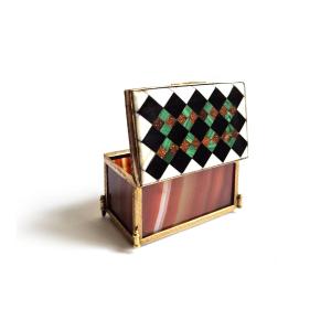 Boîte ancienne en bronze, agate malachite aventurine, milieu XIXe siècle