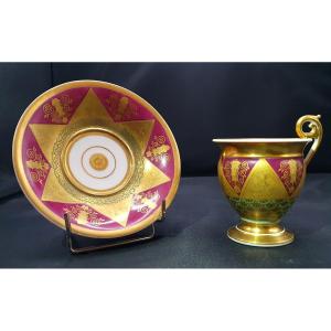 Tasse à café ovoïde en porcelaine d'époque Empire collection Sophie Gail Manufacture Schoelcher