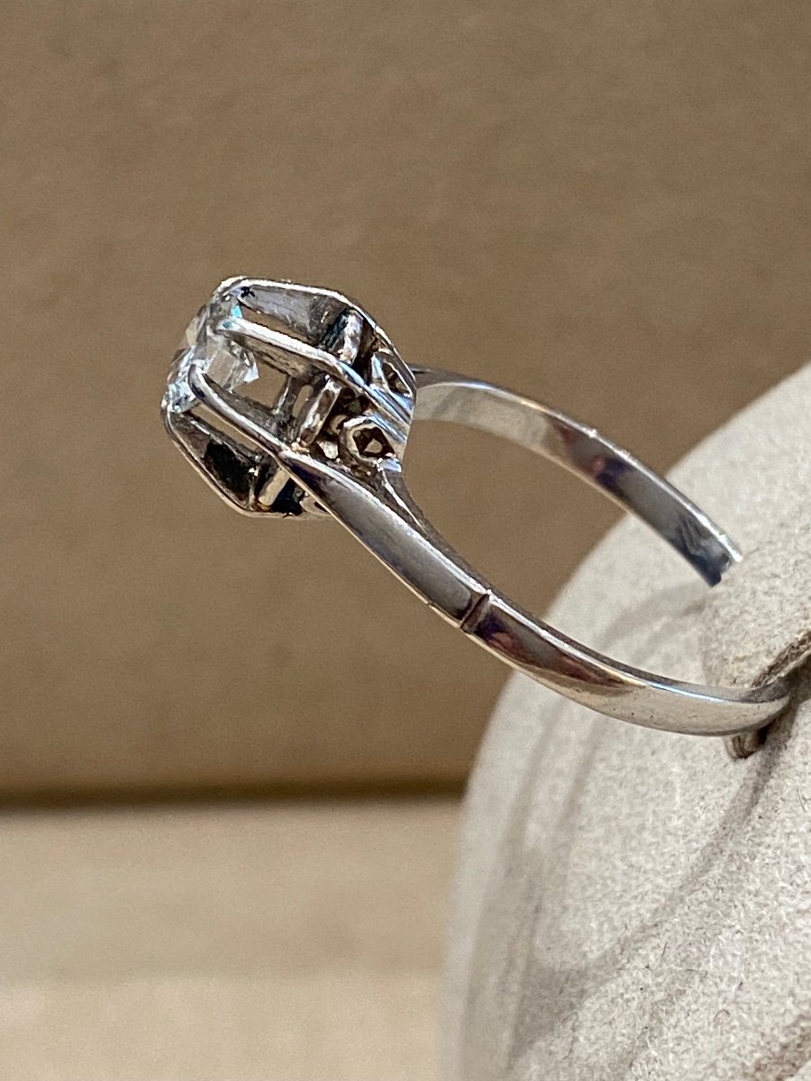 Diamond & Platinum Solitaire Ring -photo-2