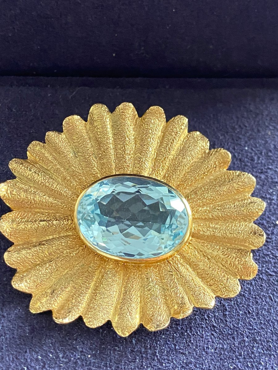 Yvonne Arnould, Blue Topaz Flower Brooch-photo-2