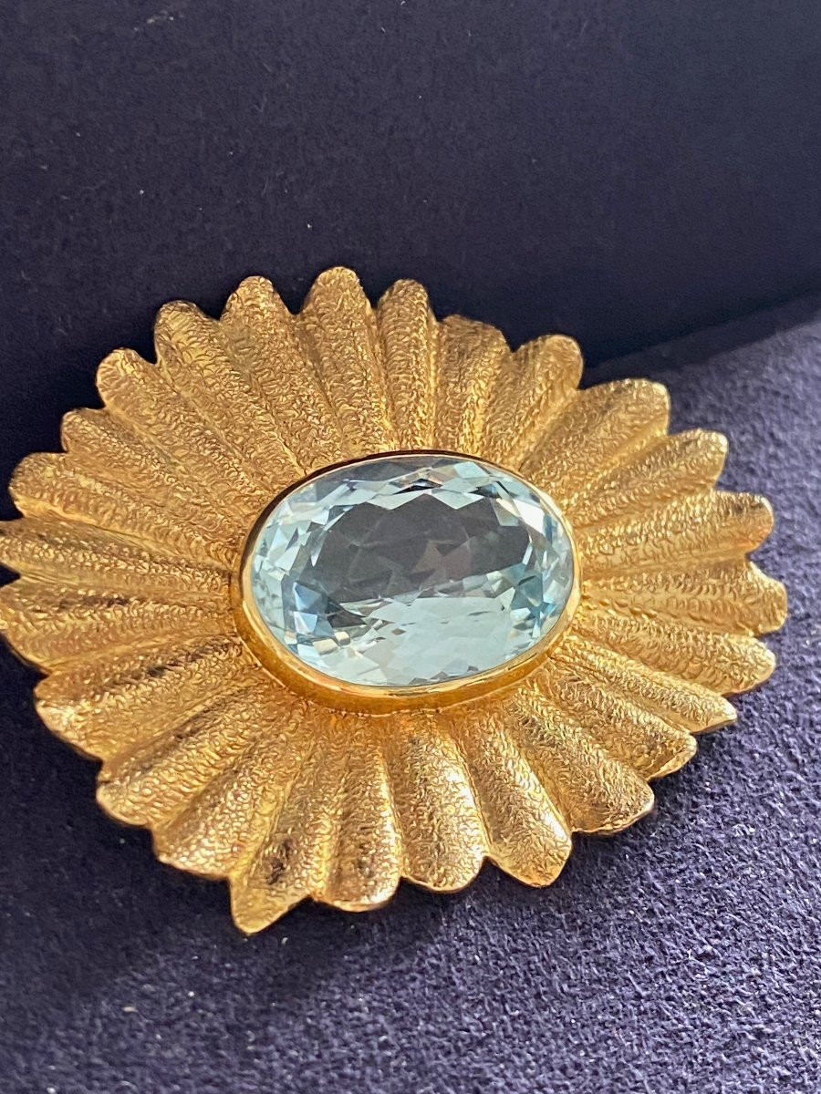 Yvonne Arnould, Blue Topaz Flower Brooch-photo-1