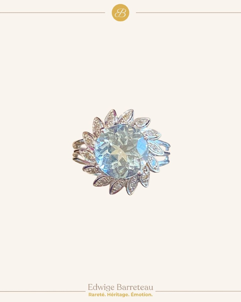 BAGUE  MOUVEMENTEE EN OR GRIS & AIGUE-MARINE